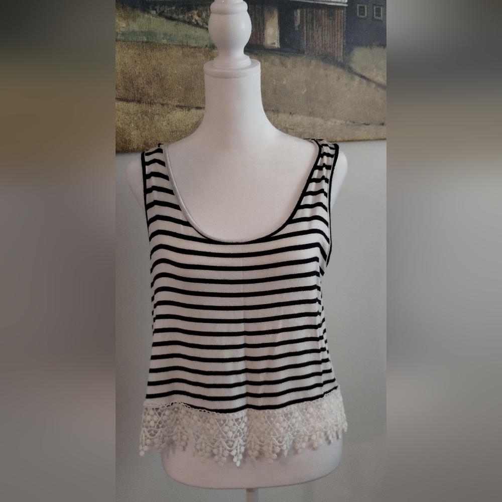 Striped Scoop Neck Tank with Lace Trim - Black & White